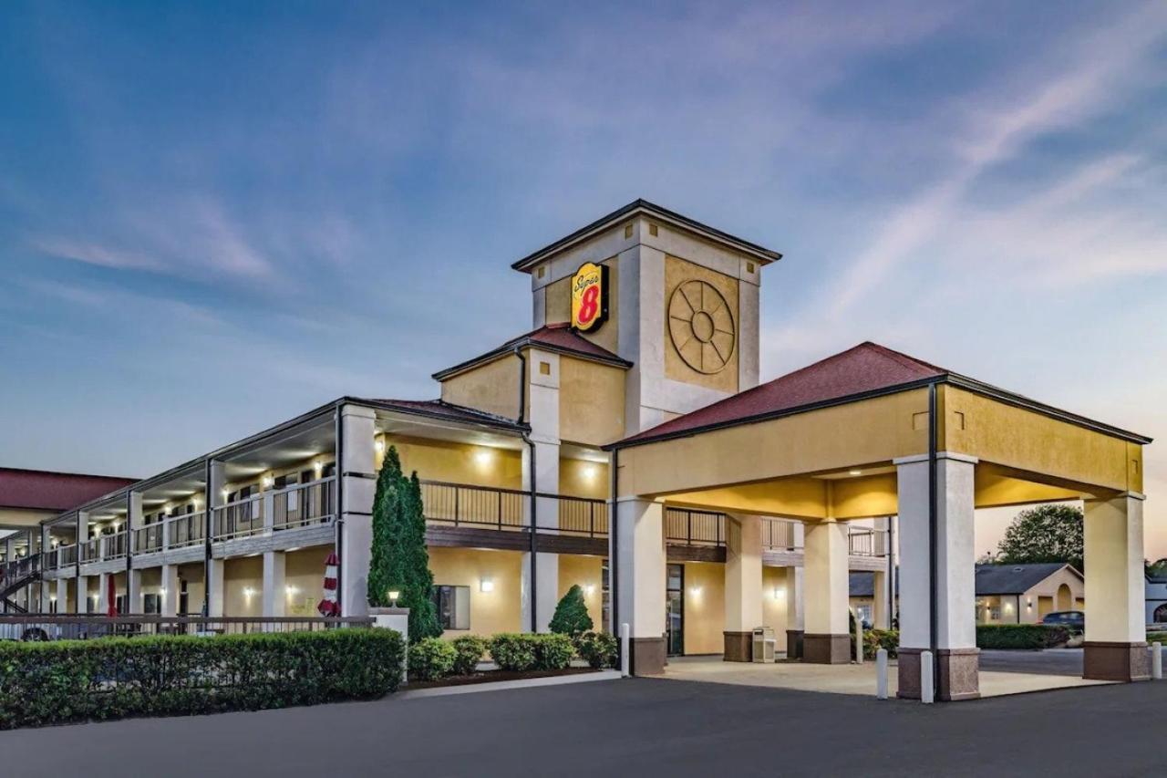 Super 8 By Wyndham Columbia Hotel Exterior photo